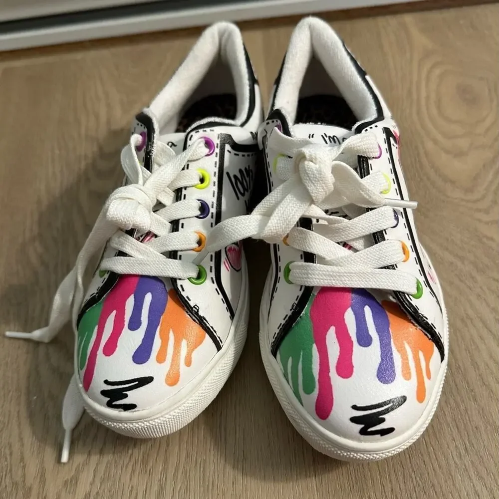 Kids Steve Madden Size 3 Graphic Sneakers